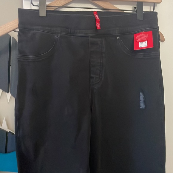 Spanx Vintage Distressed Ankle Skinny Jeans - Picture 6 of 8